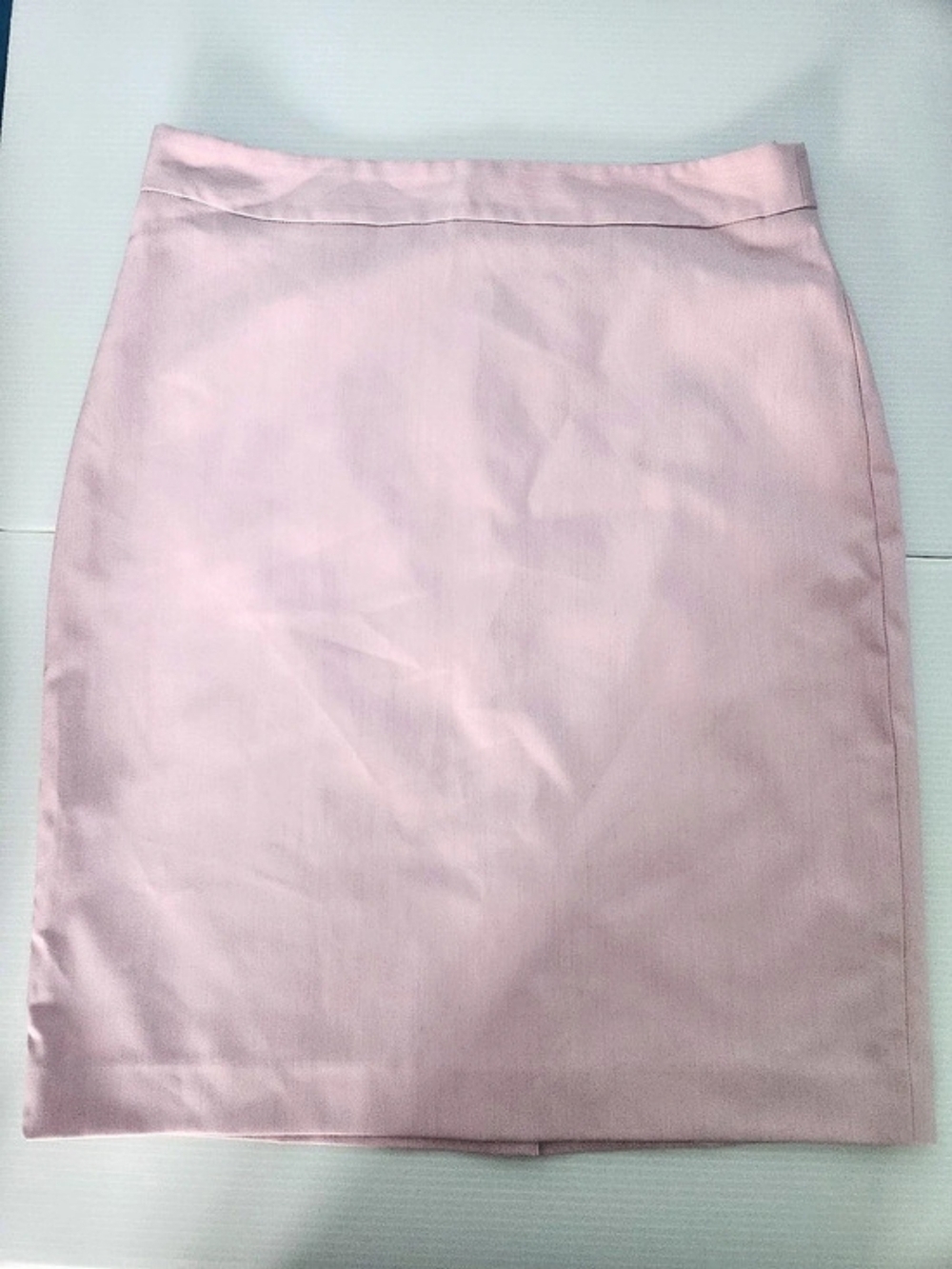 Banana Republic Pencil Skirt in Pink Size 8 Like New